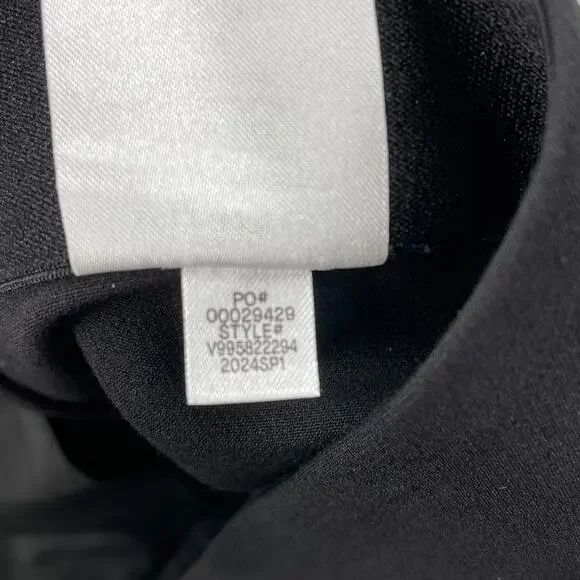 VINCE Mid Rise Pintuck Crop Flare Pant Womens Size 10 Black Pleated Quiet Luxury